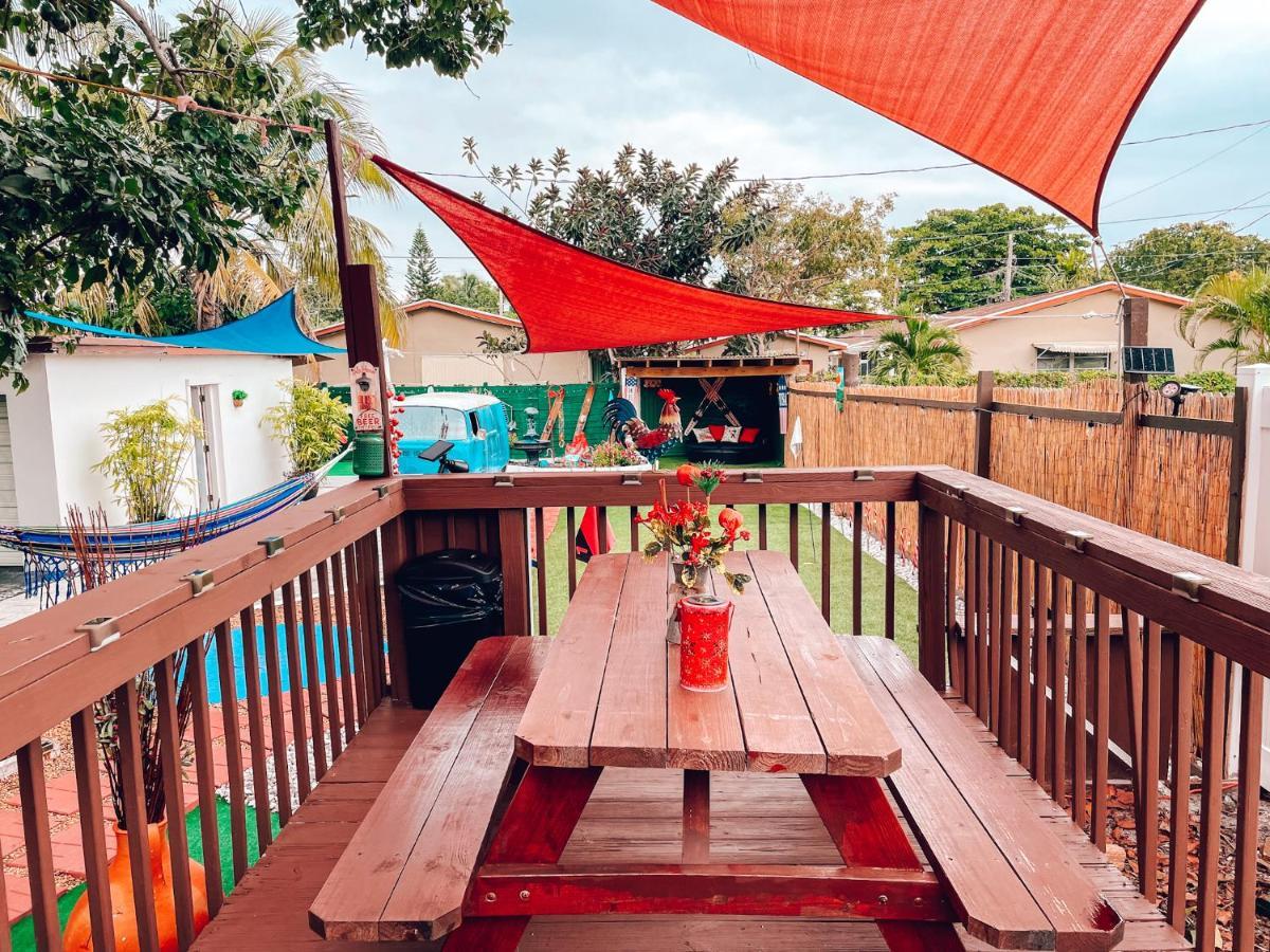 Hammocks & Mini-Golf! 10 Mins From Beach! Hollywood Extérieur photo