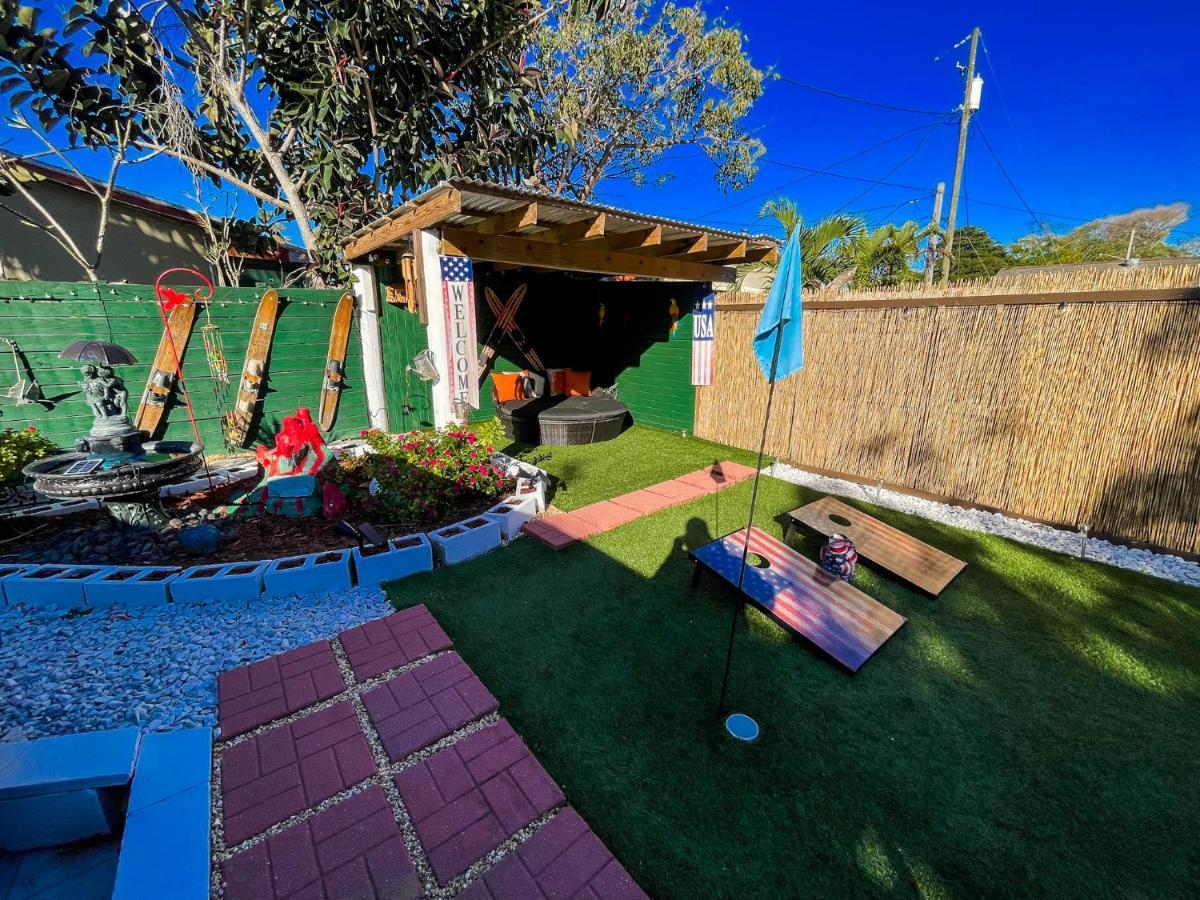 Hammocks & Mini-Golf! 10 Mins From Beach! Hollywood Extérieur photo